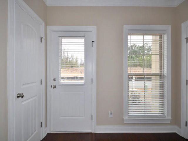 5538 Connor Dr - Photo 3 of 27