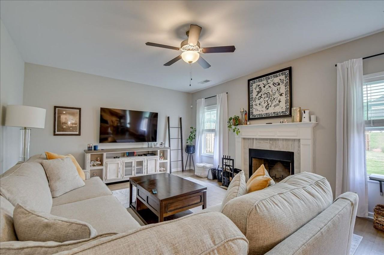 211 Palisade Rdg - Photo 6 of 40