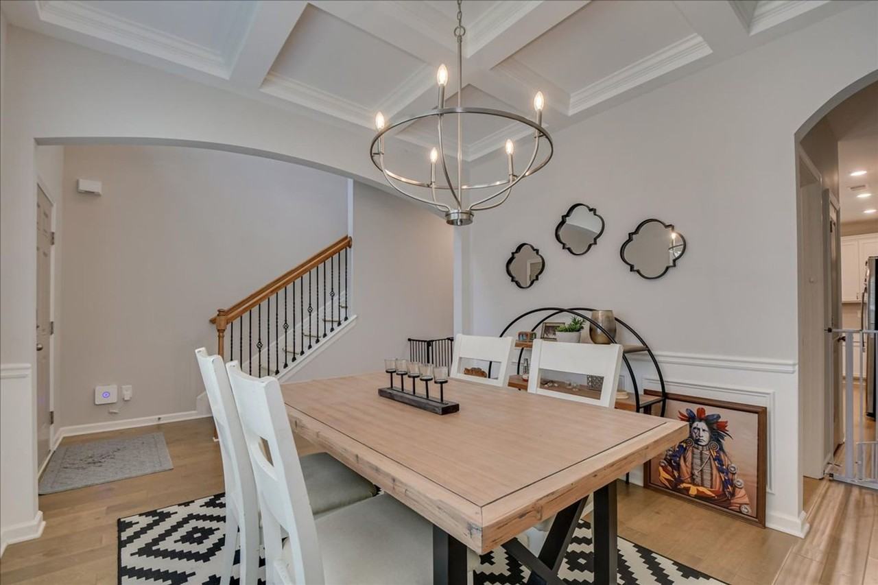 211 Palisade Rdg - Photo 6 of 40