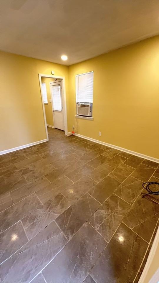 1455 Eloise Rd - Photo 3 of 9