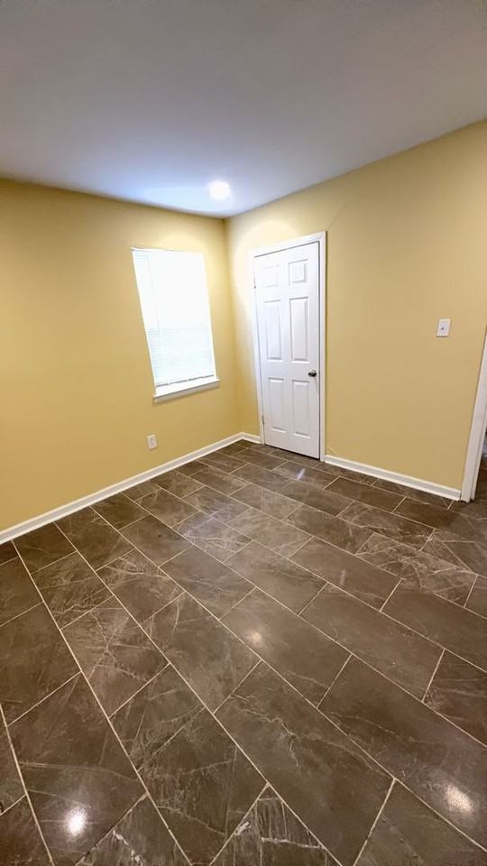 1455 Eloise Rd - Photo 7 of 9