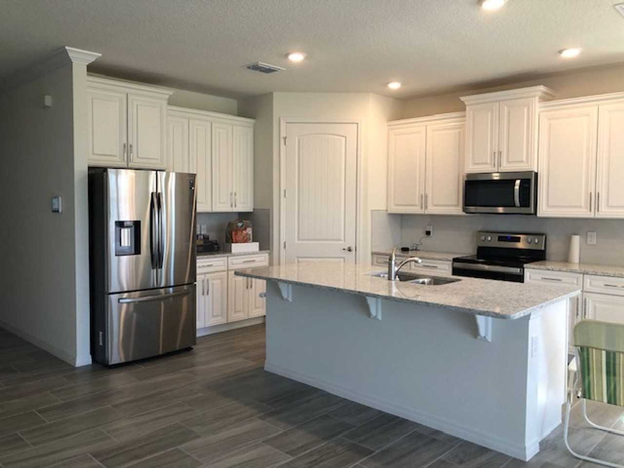 1432 Hopedale Pl - Photo 5 of 13