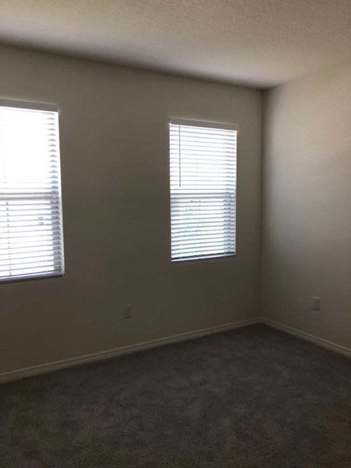 1432 Hopedale Pl - Photo 7 of 13