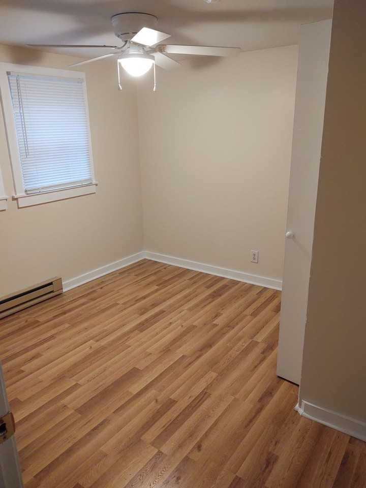 48B Maple St - Photo 5 of 13