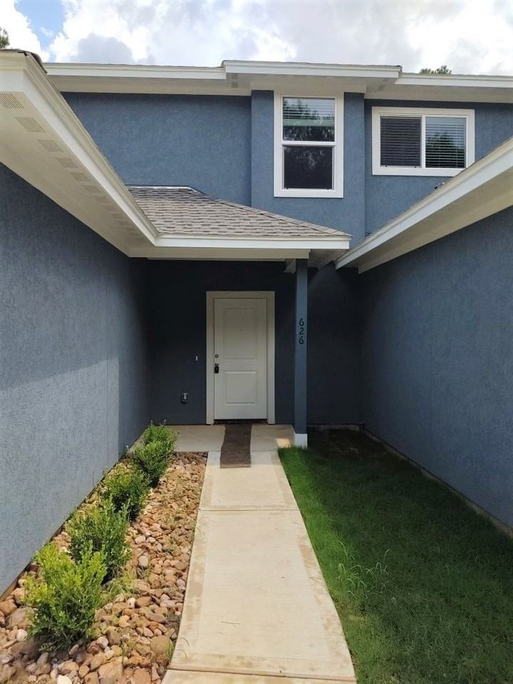 626 Magnolia Bnd - Photo 3 of 14