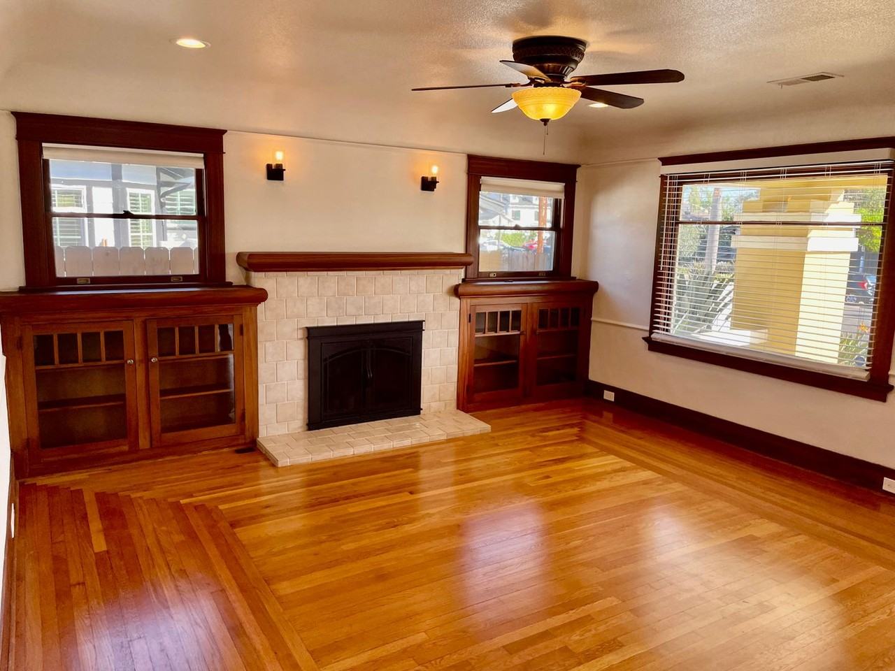 3420 Granada Ave - Photo 3 of 32