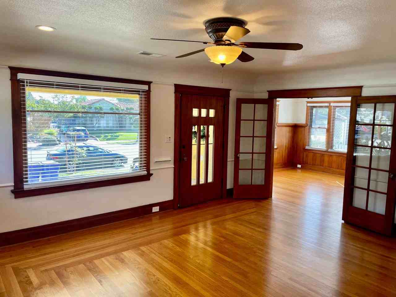 3420 Granada Ave - Photo 5 of 32