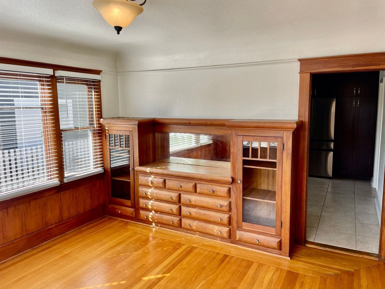 3420 Granada Ave - Photo 6 of 32