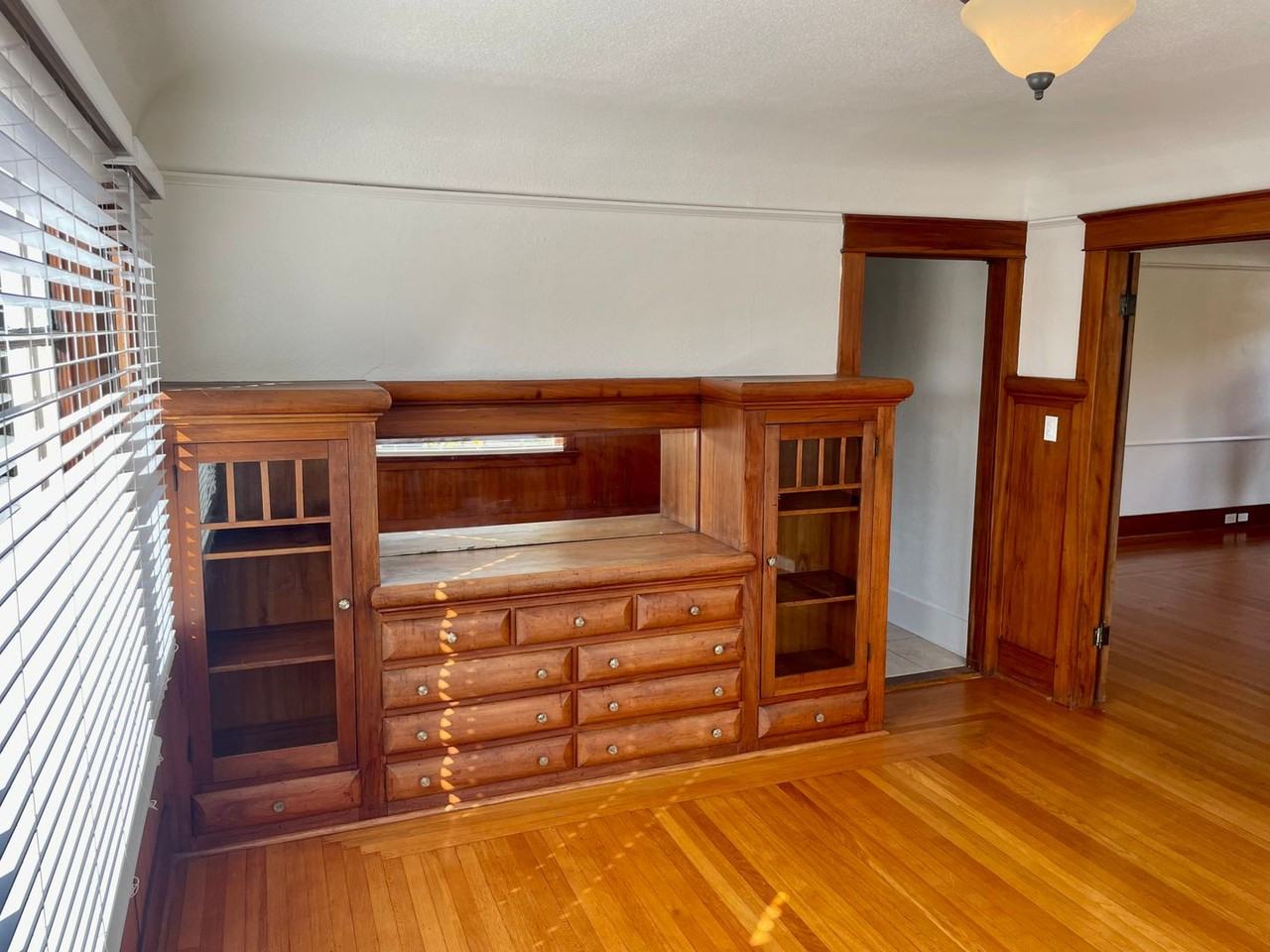 3420 Granada Ave - Photo 7 of 32