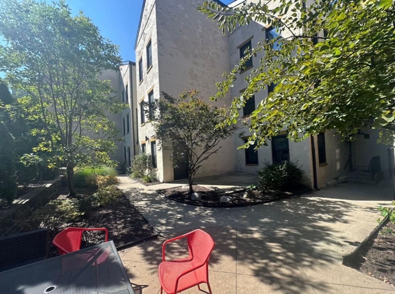 1120-1122 Broadway - Photo 3 of 4