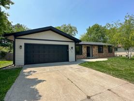 3419 Taft Ave - Photo 1 of 1