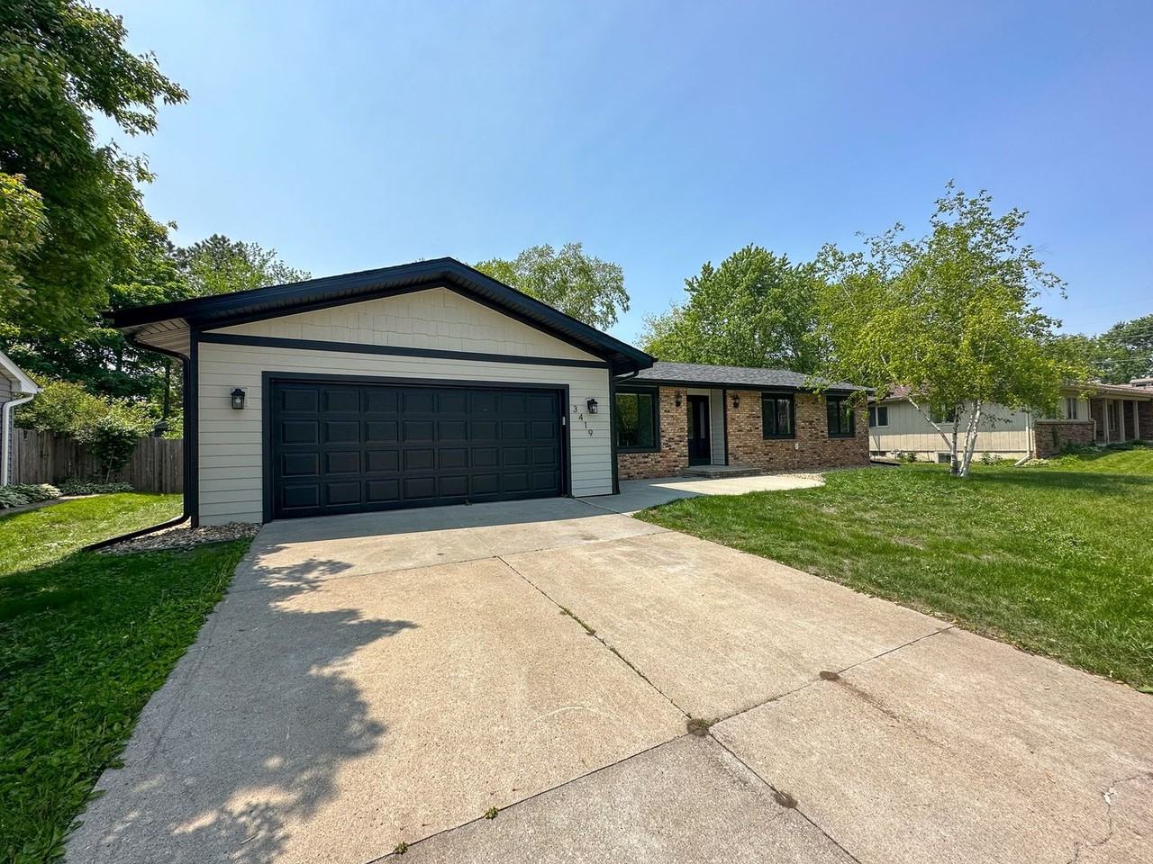 3419 Taft Ave - Photo 3 of 50