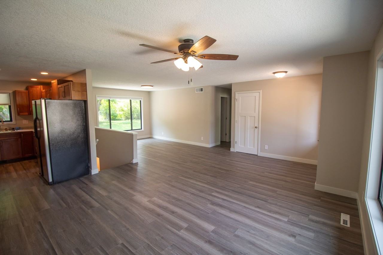 3419 Taft Ave - Photo 5 of 50