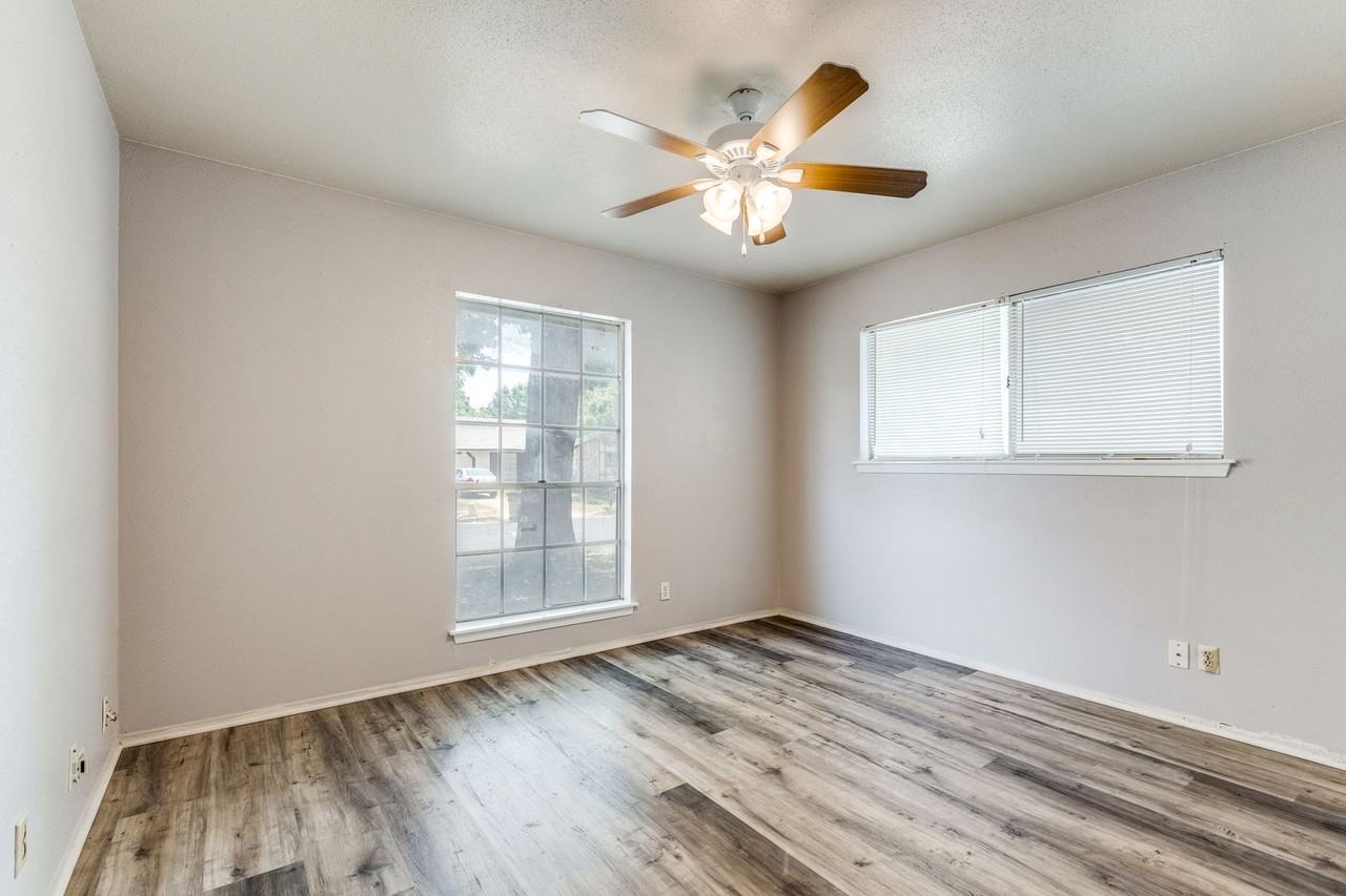 827 Spring Park St - Photo 6 of 11