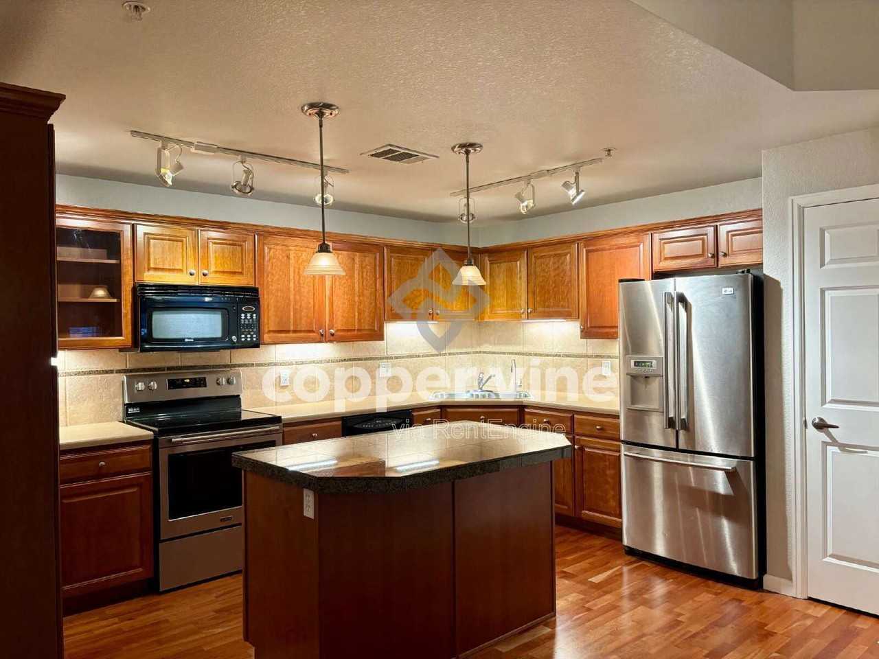 14167 Sun Blaze Loop #F - Photo 6 of 28