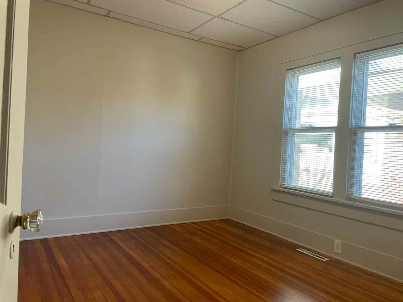 856 N Buffum St - Photo 7 of 11