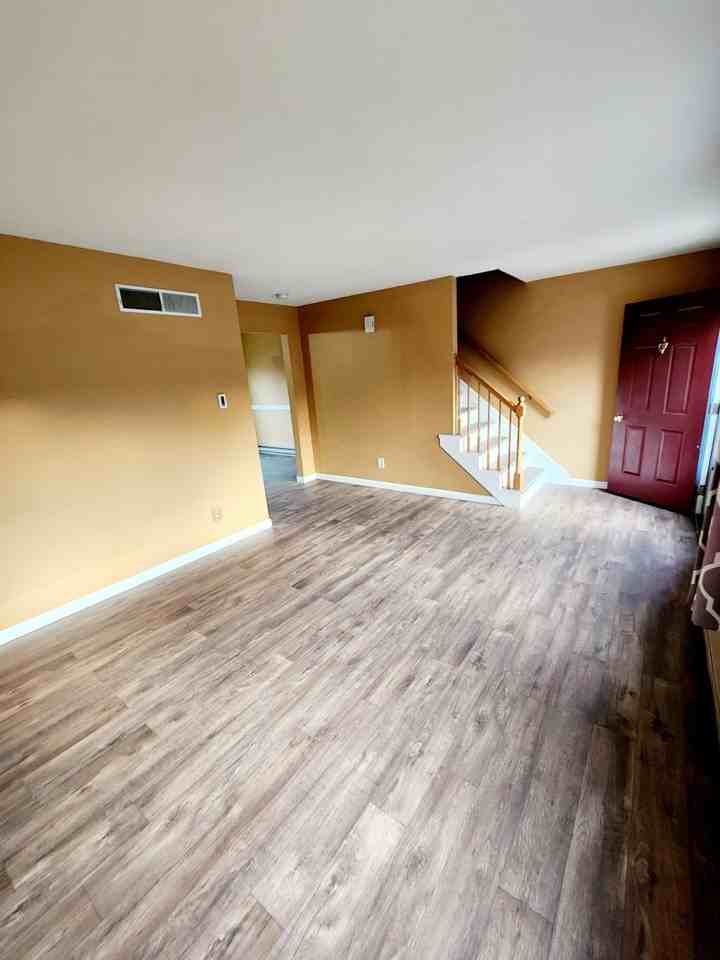 14 Cranfield Ct - Photo 2 of 16