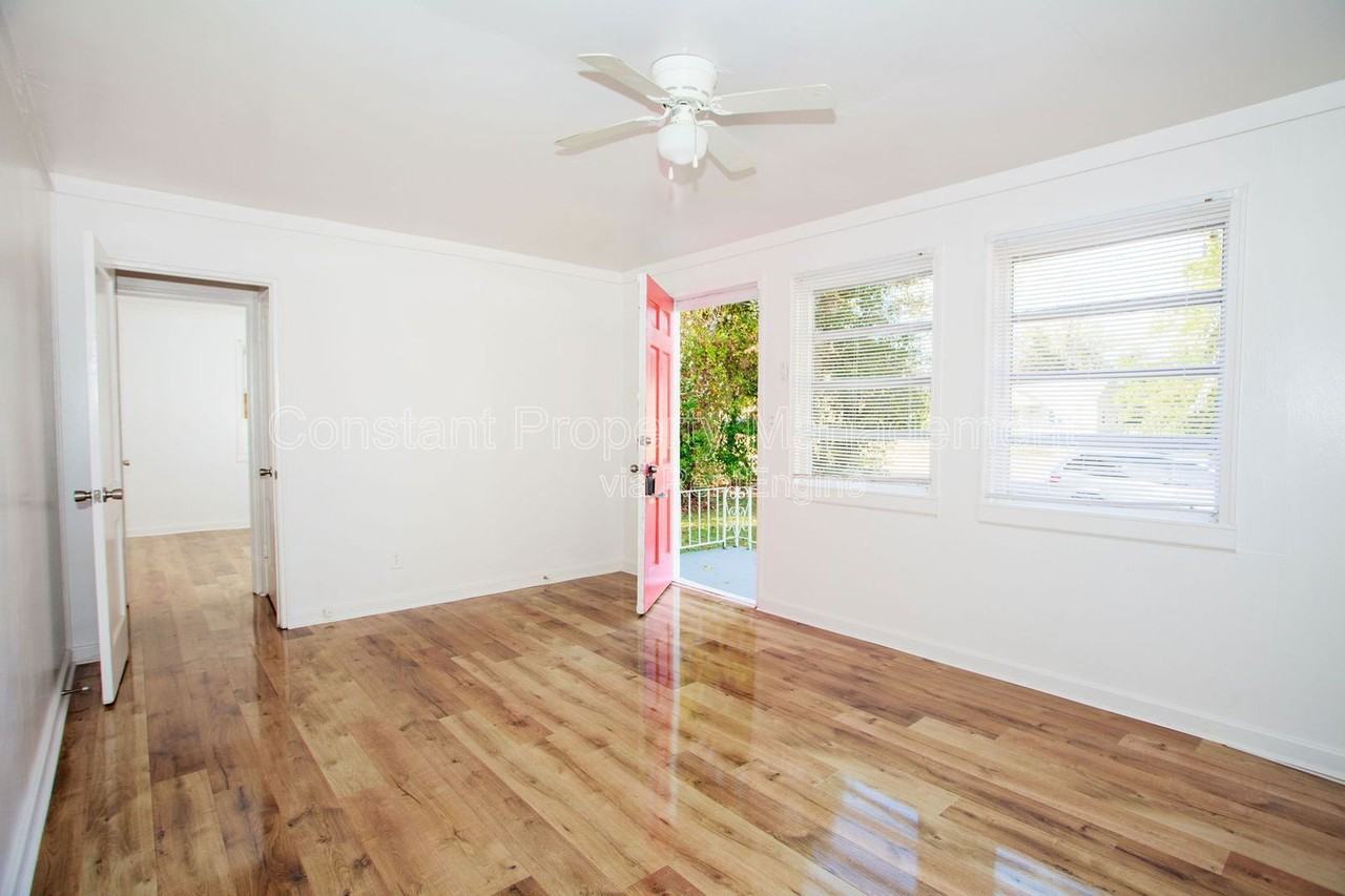 3532 Morgan Dr - Photo 3 of 16