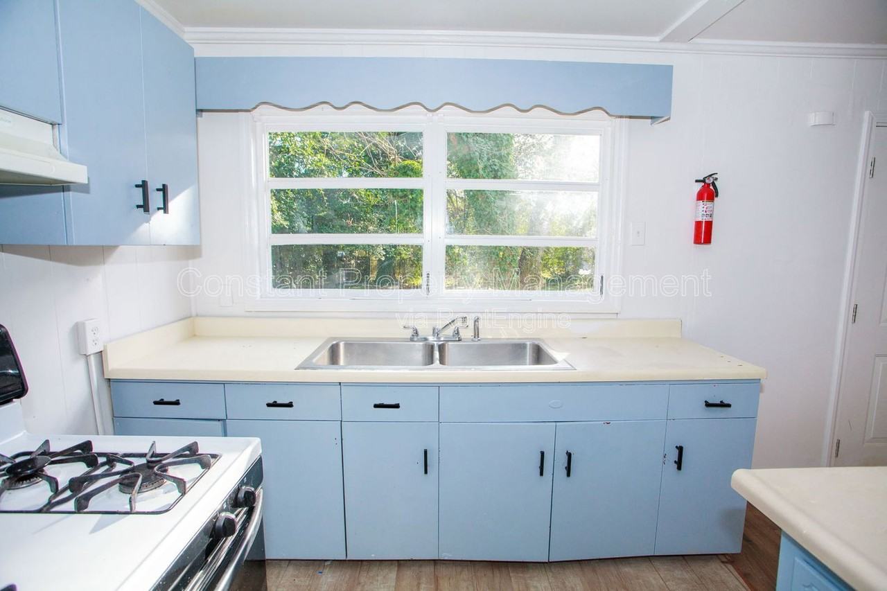 3532 Morgan Dr - Photo 6 of 16