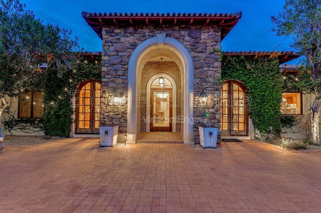 6526 E Exeter Blvd - Photo 2 of 34