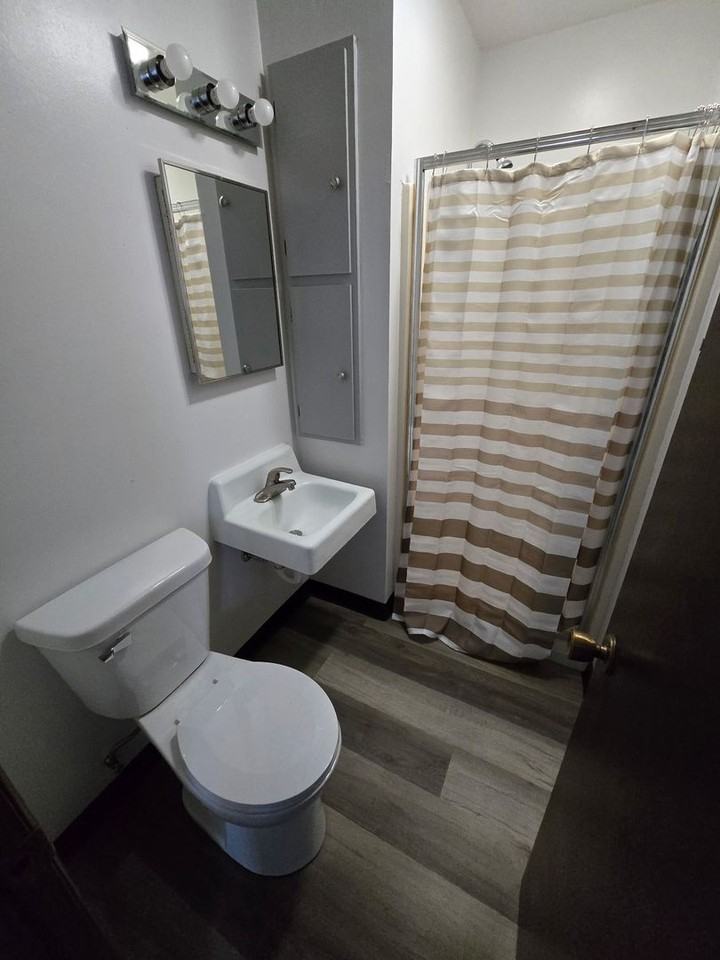 Kal's Place Apartments - Photo 5 of 11