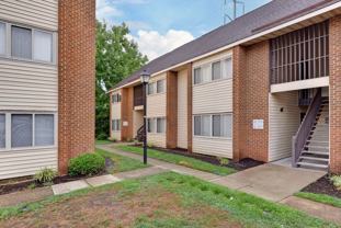 101 Pacific Dr - Photo 1 of 1