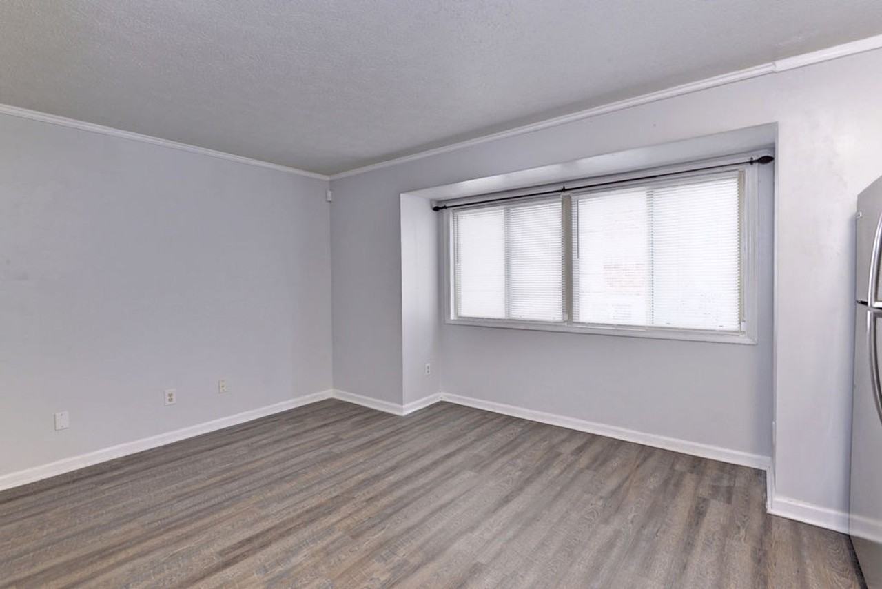 101 Pacific Dr - Photo 5 of 22