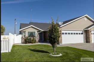 510 Gwen Loop - Photo 1 of 1