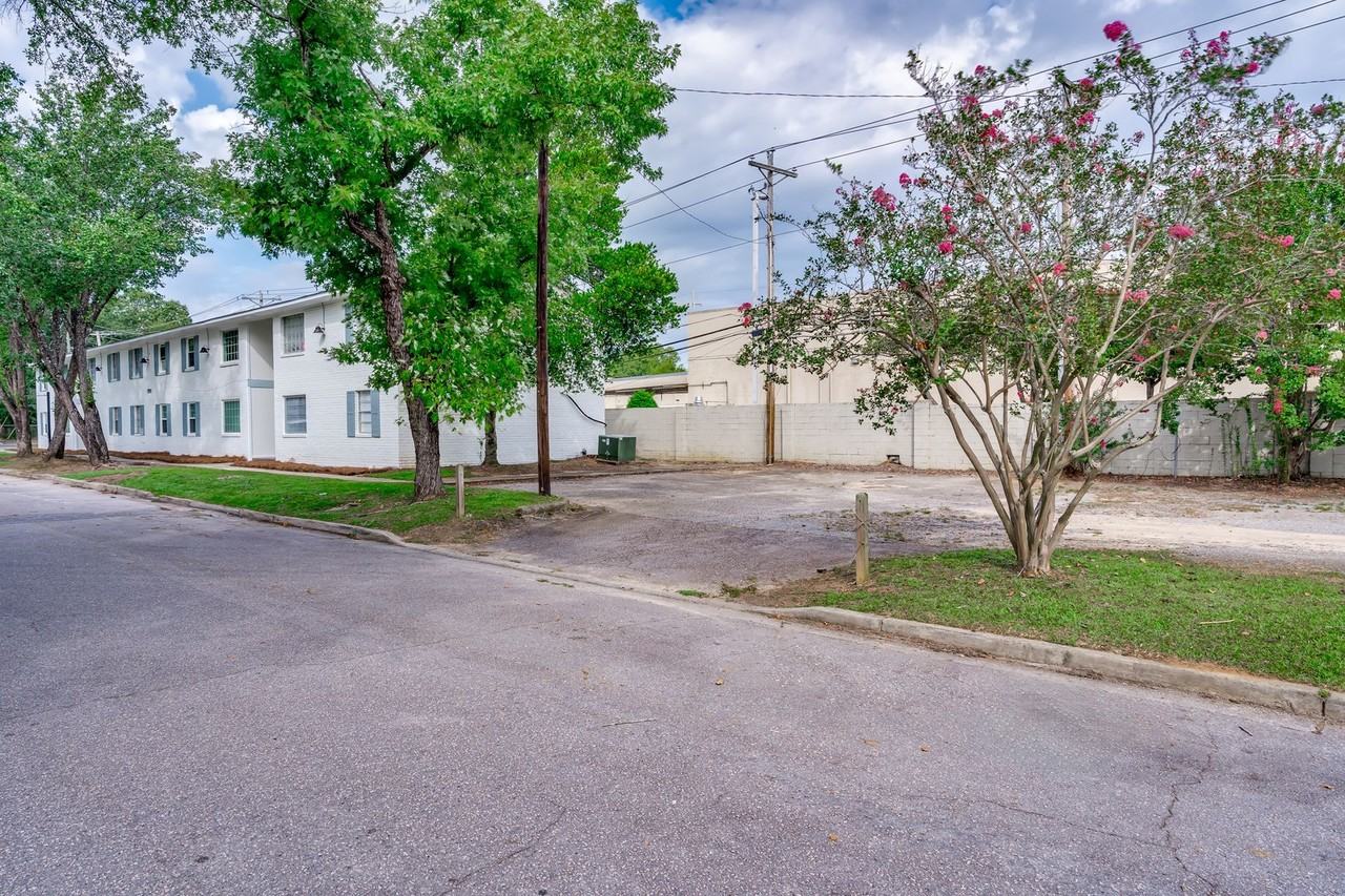 2915 Hope Ave #2915-8 - Photo 5 of 27