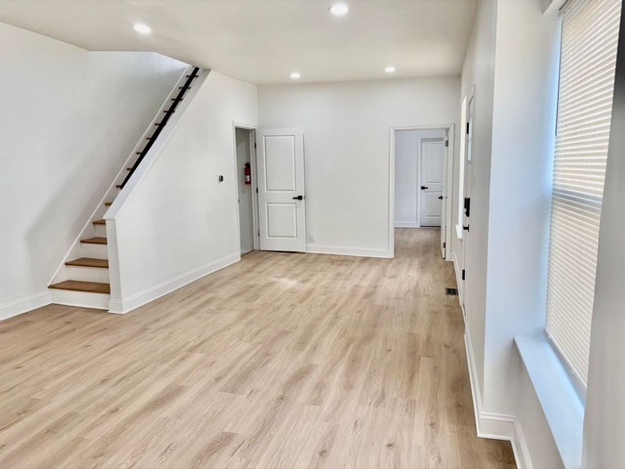 1817 S 5th St - Photo 2 of 23