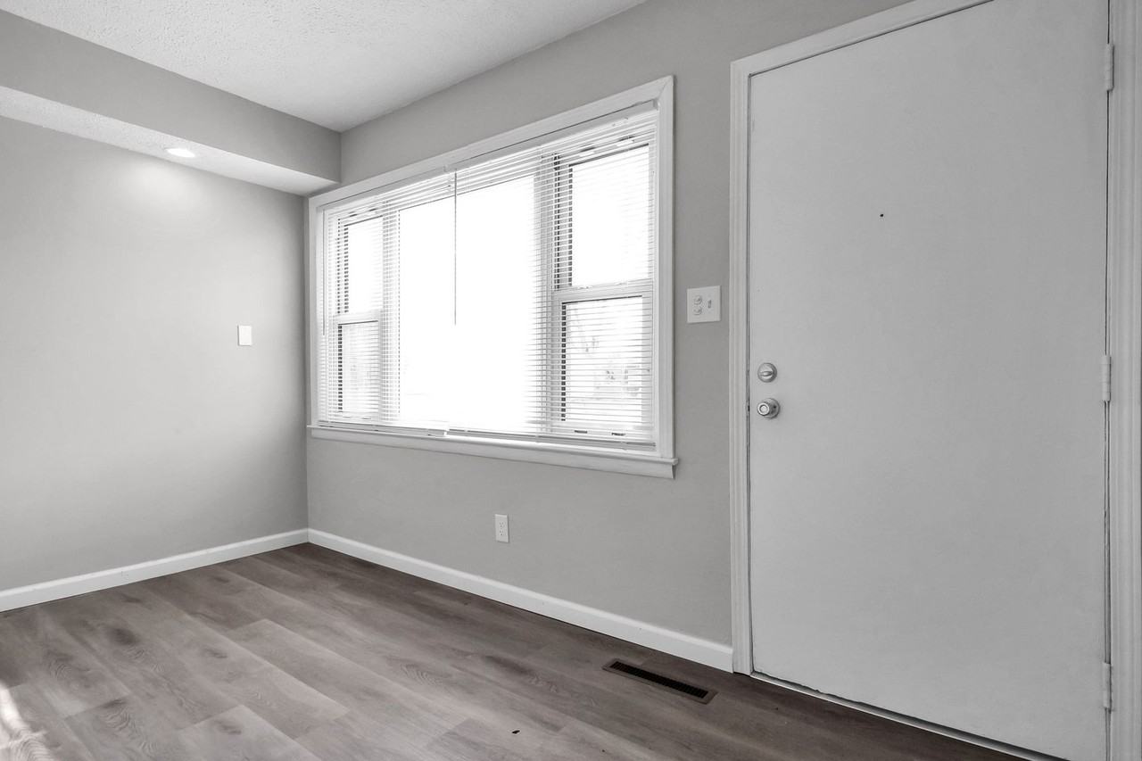 4294 Ellery Dr - Photo 2 of 26