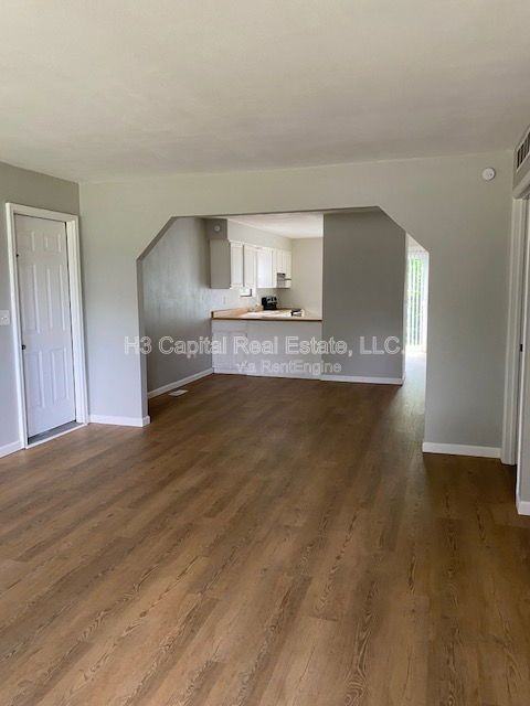 729 Oxen Dr - Photo 2 of 10