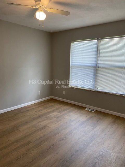 729 Oxen Dr - Photo 3 of 10