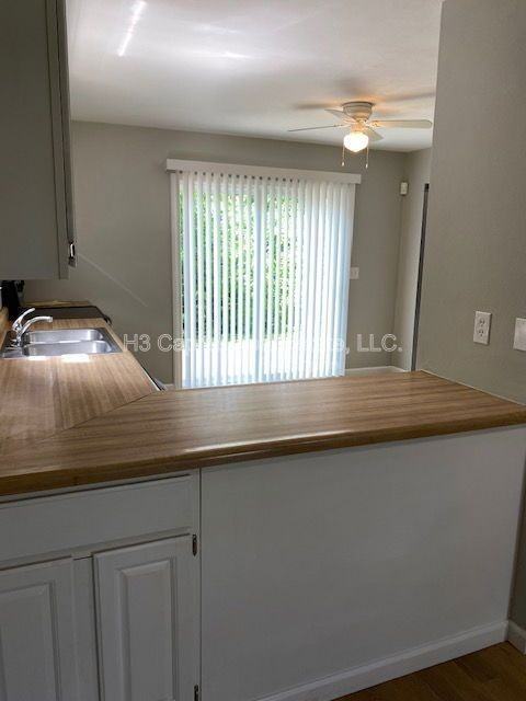 729 Oxen Dr - Photo 6 of 10