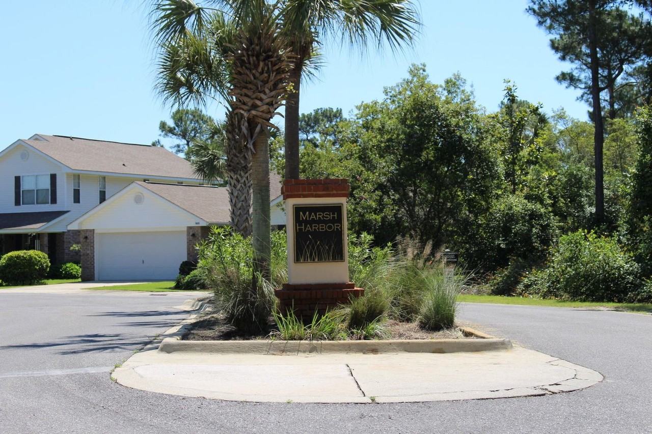 930 Lajolla Ln - Photo 2 of 13