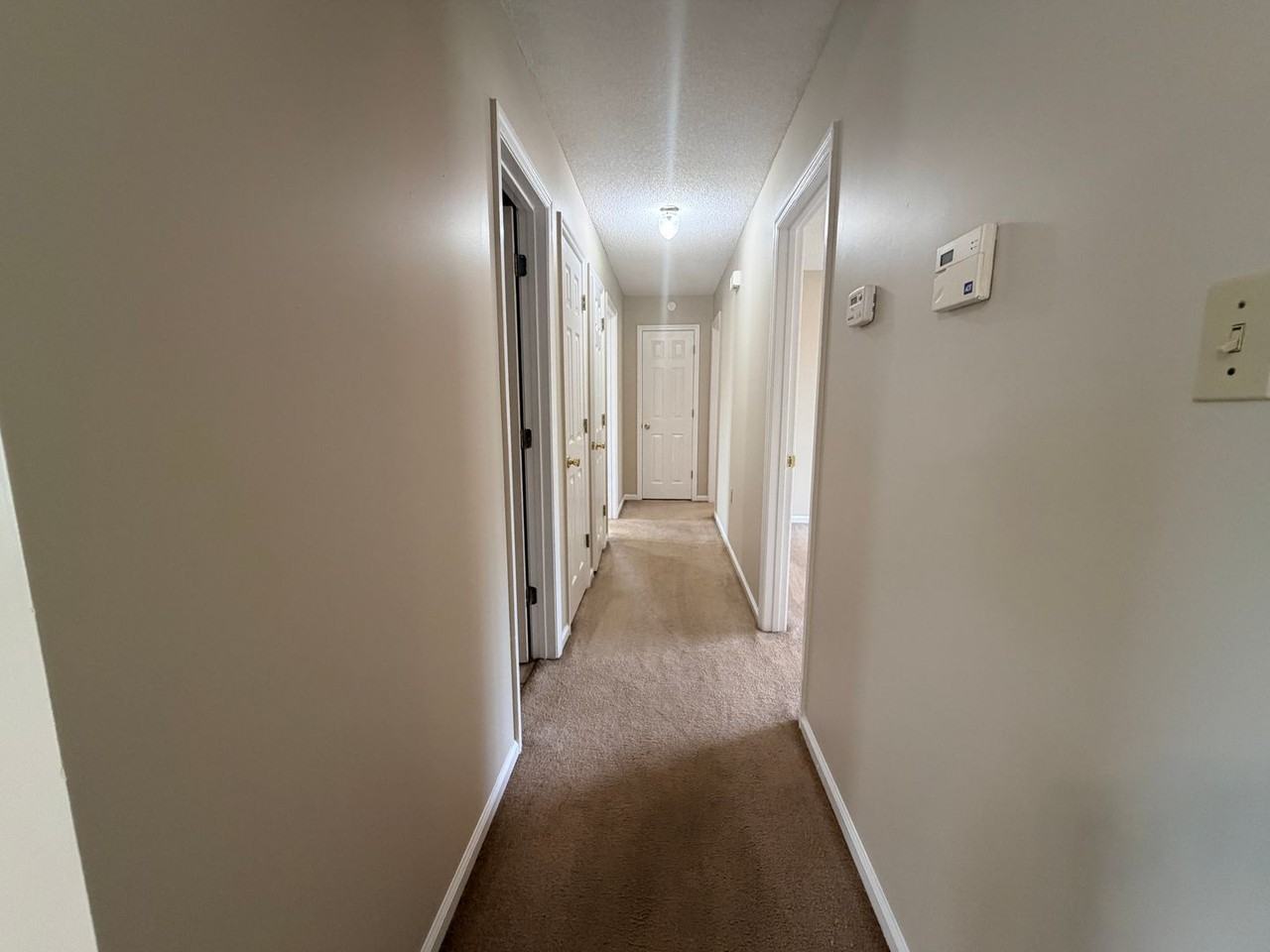 4020 Stratford Cir - Photo 6 of 31