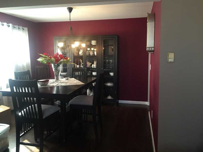 423 Edmund Ave - Photo 2 of 5