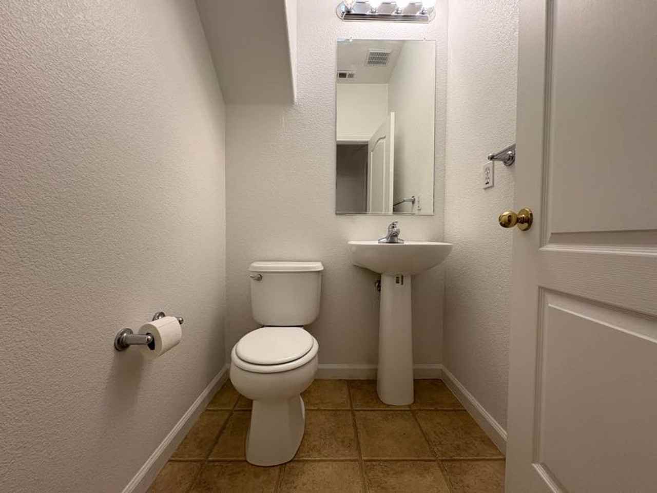 3196 English Oak Cir - Photo 7 of 26