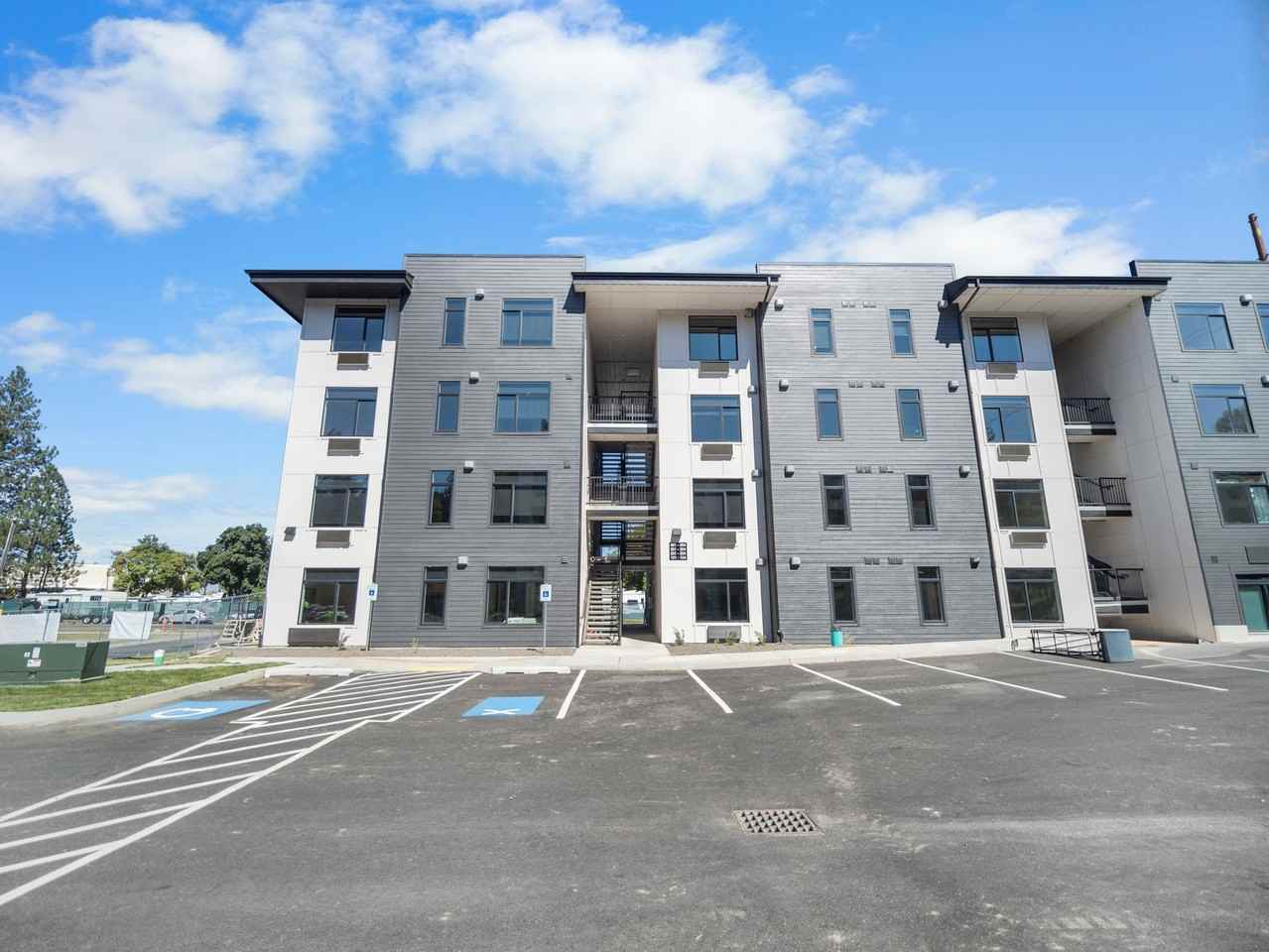 Sixty20 on 4th - Photo 3 of 50