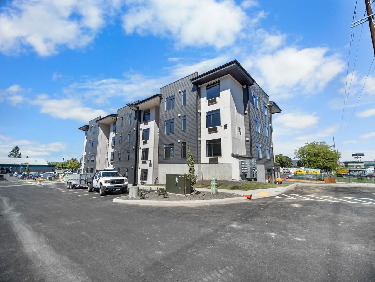 Sixty20 on 4th - Photo 4 of 50