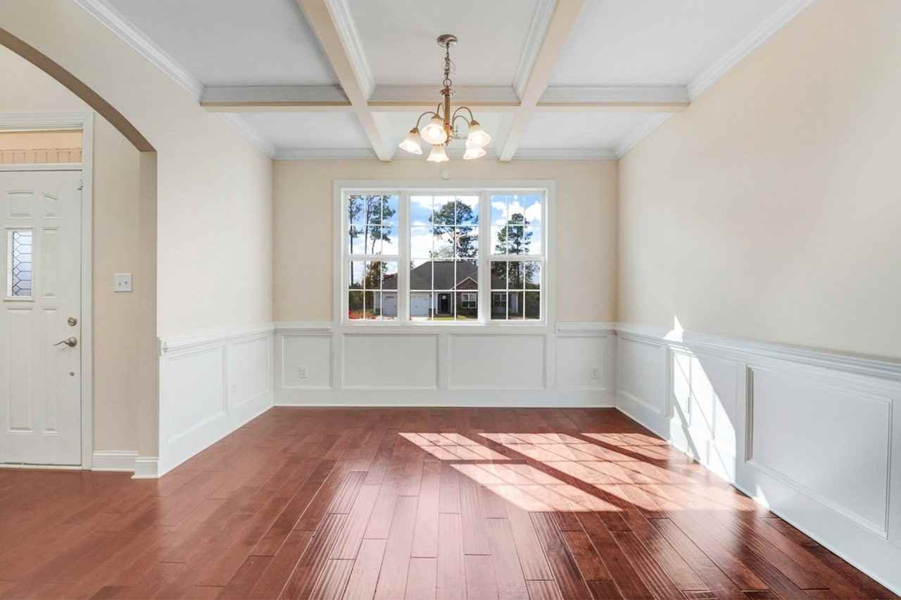 200 Plainfield Dr - Photo 7 of 43