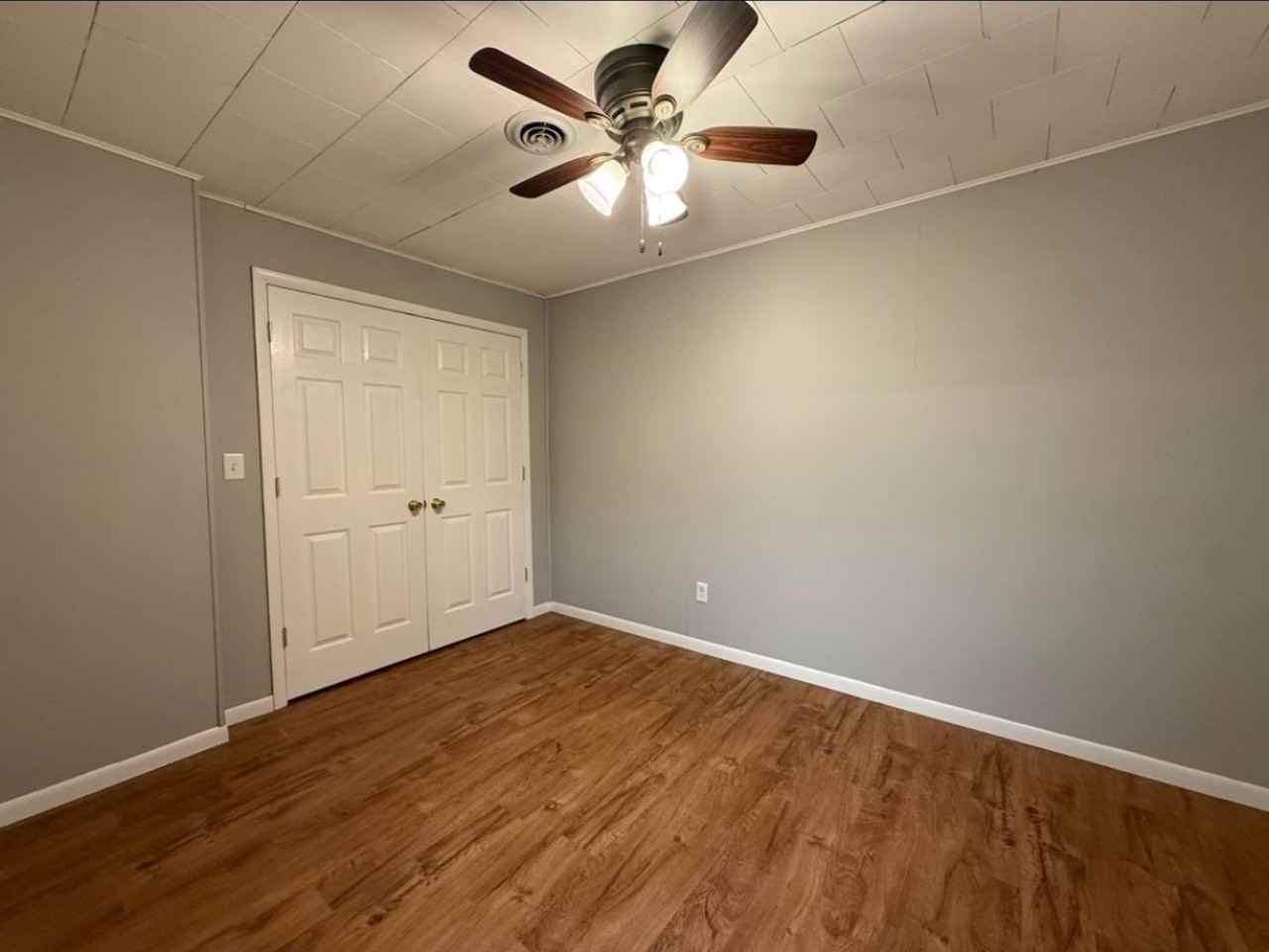 107 E Main St - Photo 5 of 15