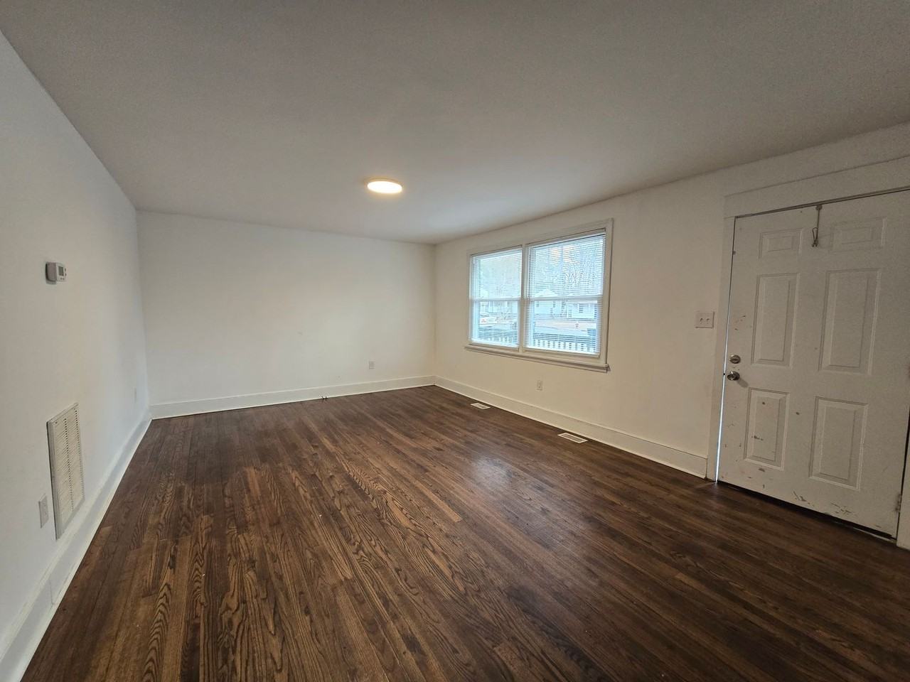 538 W Weatherspoon St - Photo 3 of 9