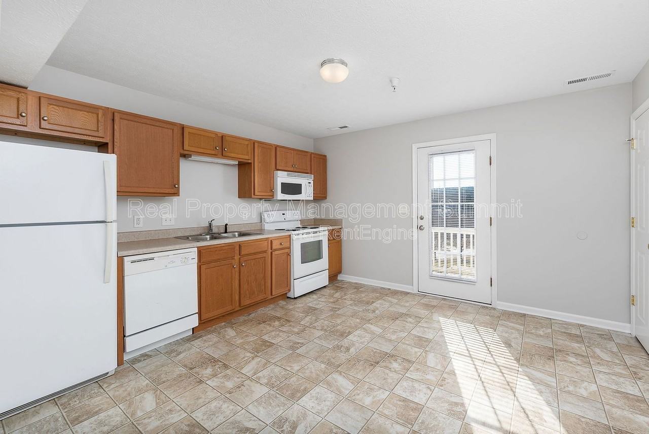 1009 Seth Dr #308 - Photo 2 of 19