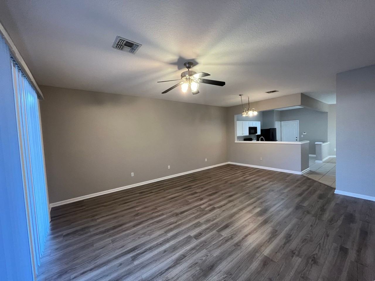 654 Shropshire Loop - Photo 5 of 21