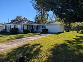 featured image of 717 Riffle Ave