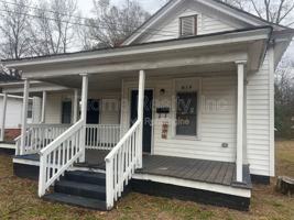 featured image of 819 Arlington St