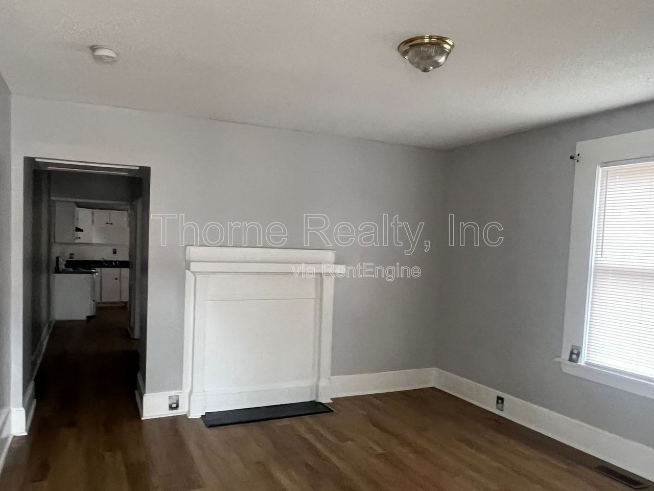 819 Arlington St - Photo 4 of 5