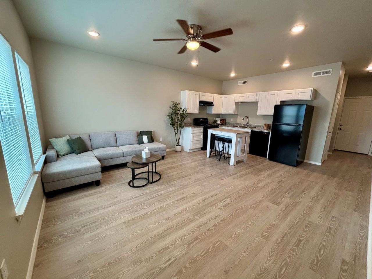 Rising Sun - Photo 5 of 5