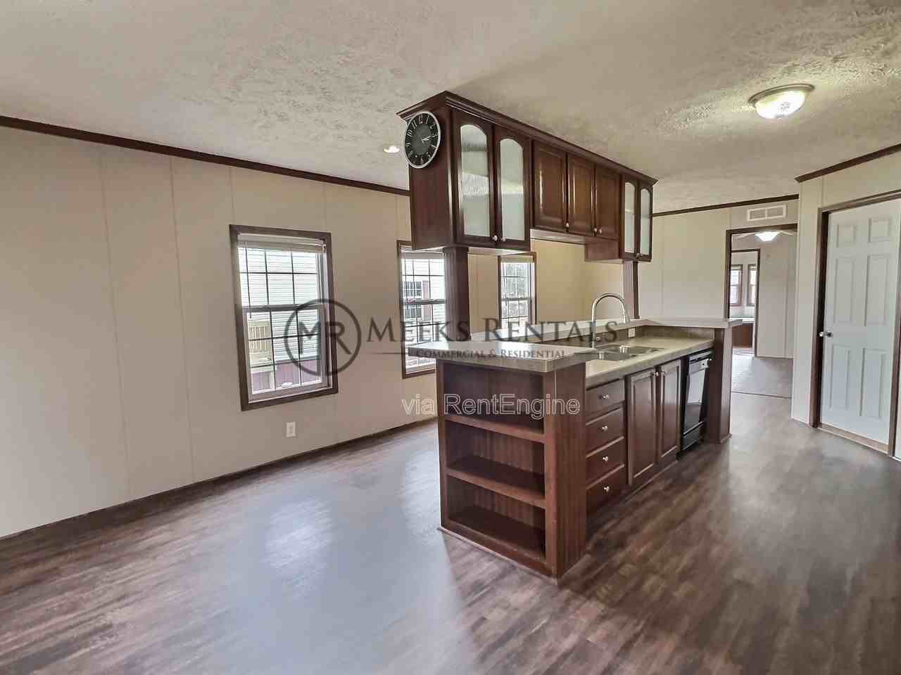 64 Richardson Ln - Photo 3 of 8